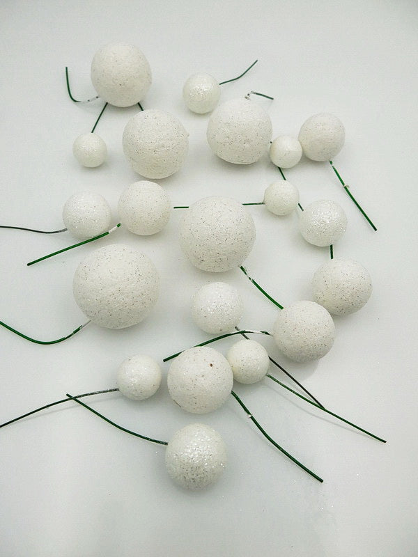 Топчета Стиропор на тел 2, 2.5, 3, 4см Микс Бели Брокат