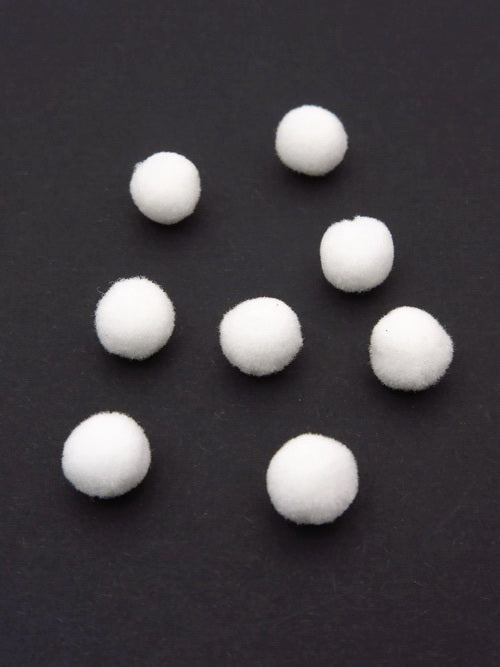 Помпон 8мм Бял 100броя